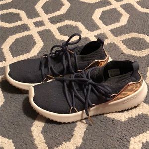 Adidas Cloudfoam Sneakers